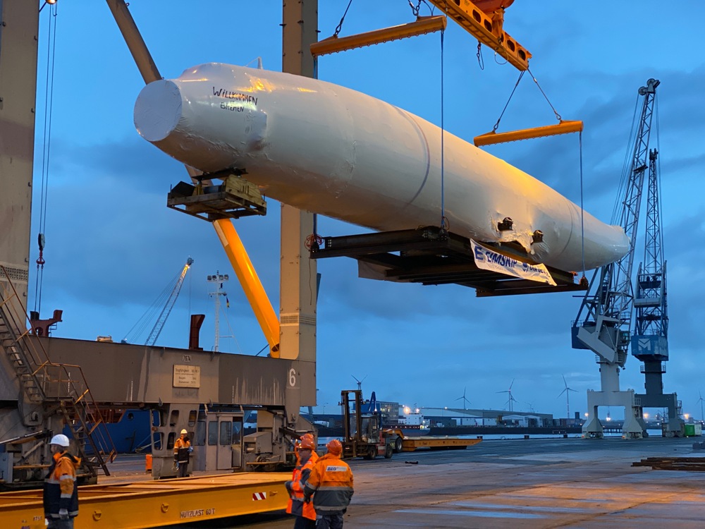 Der Logistikdienstleister BLG Logistics lagerte im Oktober 2019 vorübergehend zwei historische ­Lufthansa-Flugzeuge im Neustädter Hafen ein…