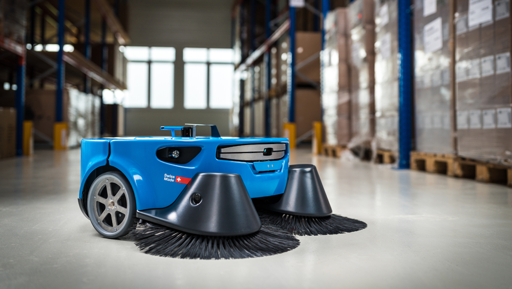 K900 dry cleaning robot from Swiss supplier Kemaro