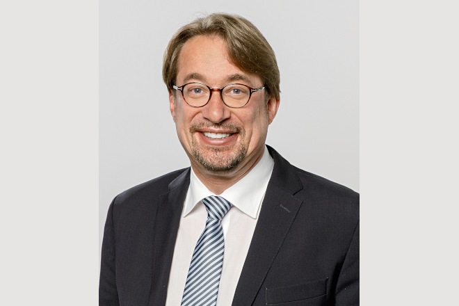 Prof. Dr.-Ing. Johannes Fottner, Lehrstuhl für Fördertechnik Materialfluss Logistik TU München