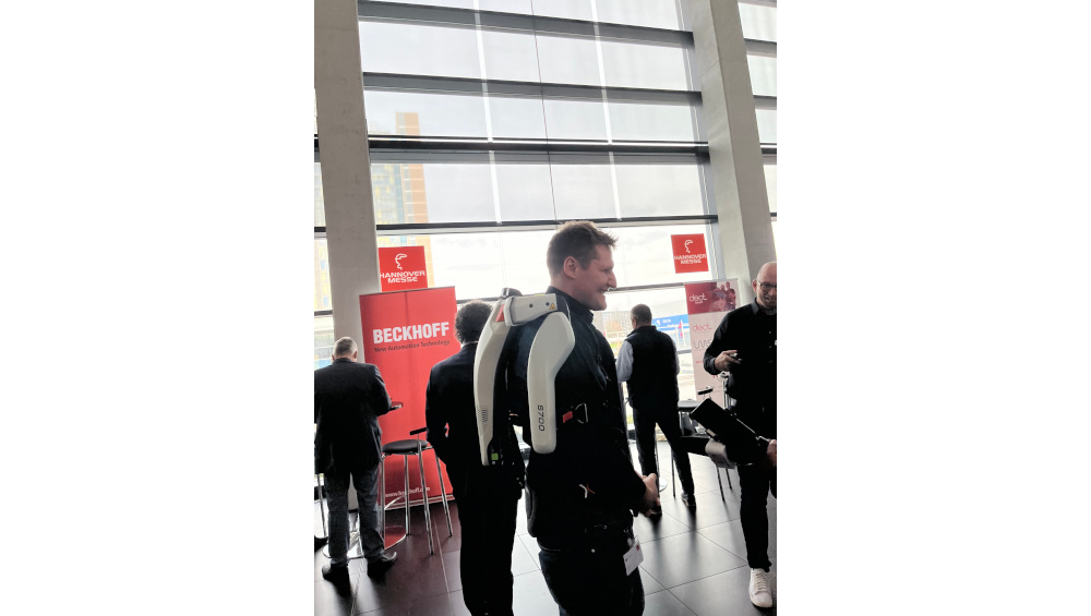 Exo IQ präsentierte seine Exoskelette