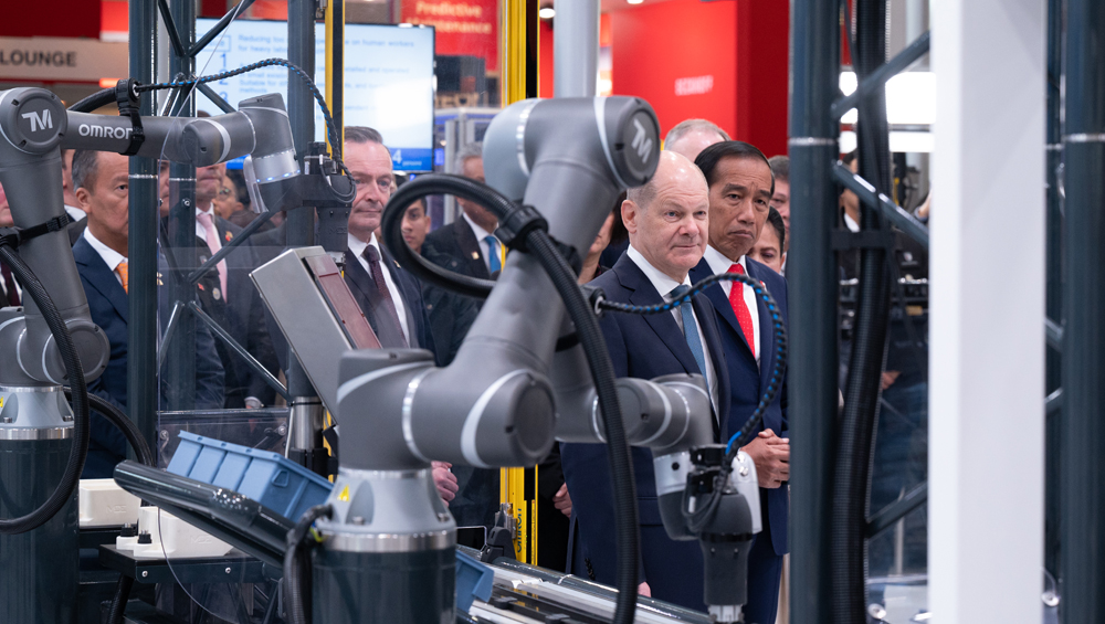 Tour of the trade fair with Federal Chancellor Olaf Scholz and Indonesia's President Joko Widodo
